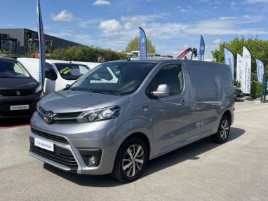 Voir le détail de l'offre de cette TOYOTA PROACE Medium 2.0 D-4D 140 Style MC22 de 2022 en vente à partir de 322.4 € / mois