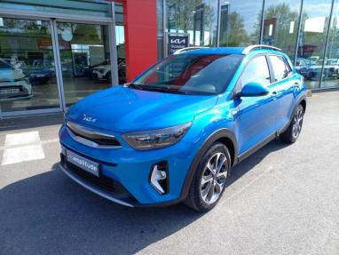 Voir le détail de l'offre de cette KIA Stonic 1.0 T-GDi 100ch Collection de 2024 en vente à partir de 21 999 € 