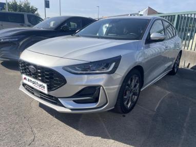 Voir le détail de l'offre de cette FORD Focus 1.0 Flexifuel mHEV 125 ch ST-Line Design de 2022 en vente à partir de 213.19 € / mois