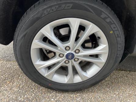 FORD Kuga 1.5 TDCi 120ch Stop&Start Titanium Business 4x2 Euro6.2 à vendre à Auxerre - Image n°9
