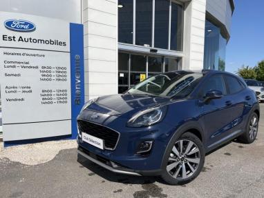 Voir le détail de l'offre de cette FORD Puma 1.0 EcoBoost 155ch mHEV Titanium X DCT7 de 2022 en vente à partir de 239.94 €  / mois