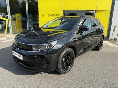 Voir le détail de l'offre de cette OPEL Grandland X 1.2 Turbo 130ch GS de 2023 en vente à partir de 207.63 € / mois