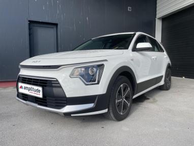 Voir le détail de l'offre de cette KIA Niro 1.6 GDi 129ch HEV Motion DCT6 de 2024 en vente à partir de 26 299 € 